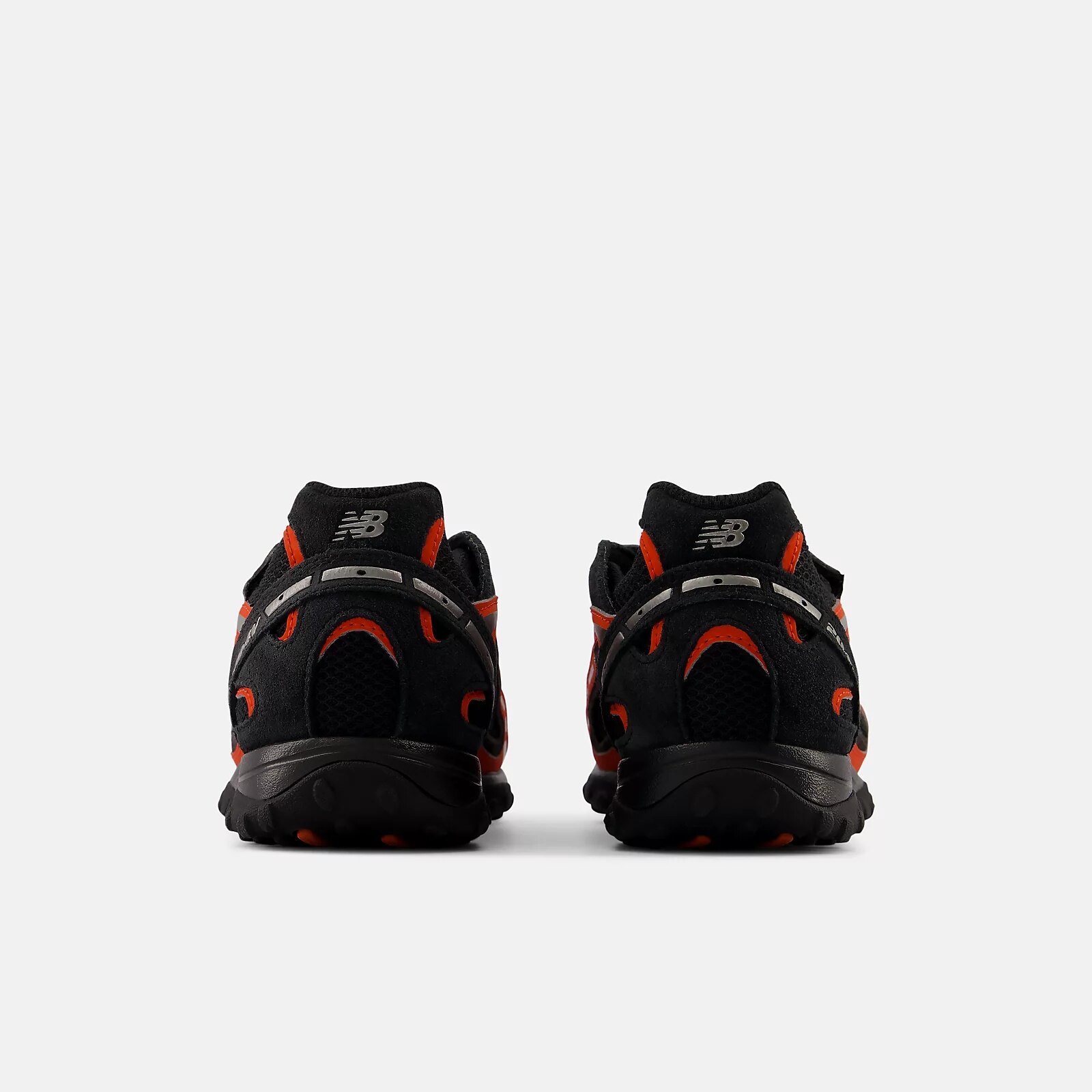 跑鞋新品精选｜A-COLD-WALL* 呈现后工业时代风 Salomon ACS Pro ，New Balance 发布前卫新作 204V-有一UIIYII