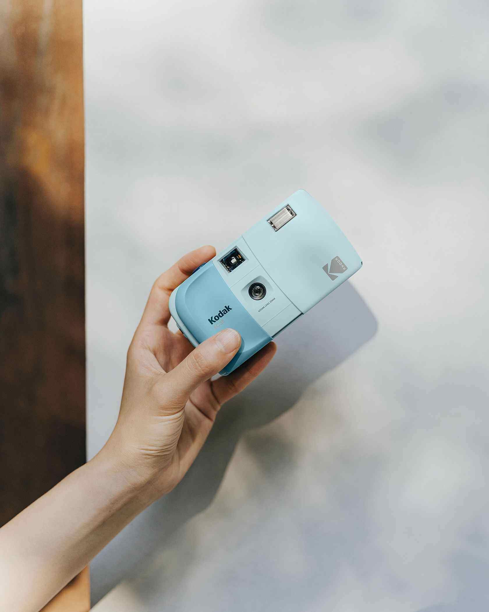 摄影新品精选|索尼全画幅旗舰款微单 Alpha 7R VI ,Insta360 Luna Ultra 将手持口袋云台相机推向新境界-有一UIIYII