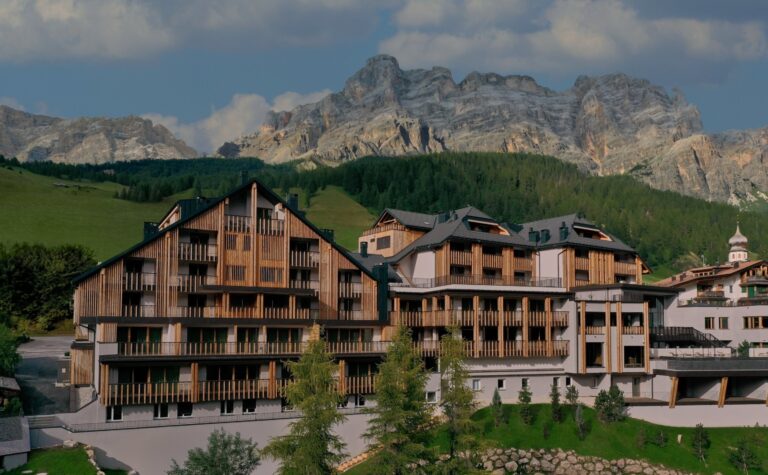 绮丽壮美，安缦打造全新度假村项目 Rosa Alpina Resort