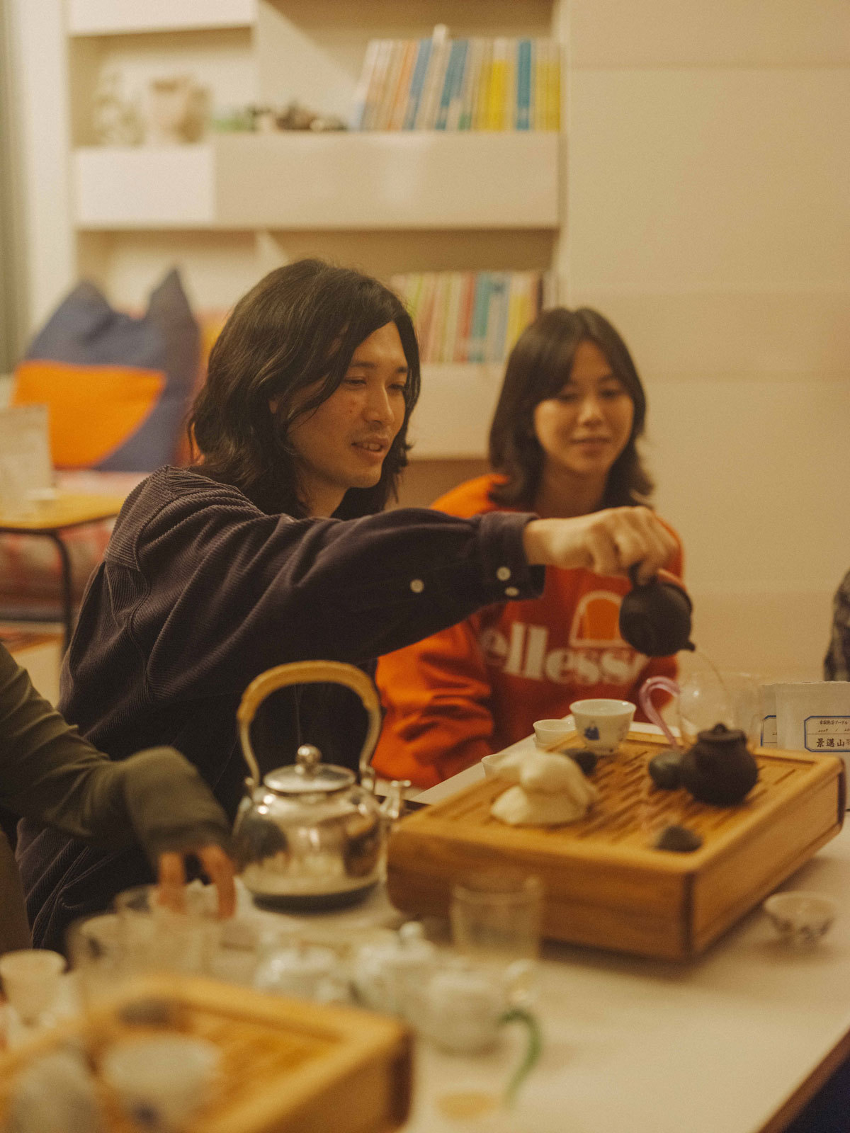 茶酔:清醒好奇无关乎酒精含量,让品鉴中国茶成为一种东京新时髦-有一UIIYII