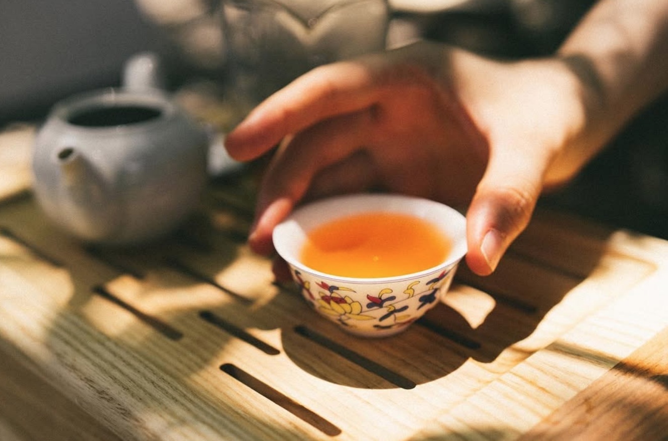 茶酔:清醒好奇无关乎酒精含量,让品鉴中国茶成为一种东京新时髦-有一UIIYII