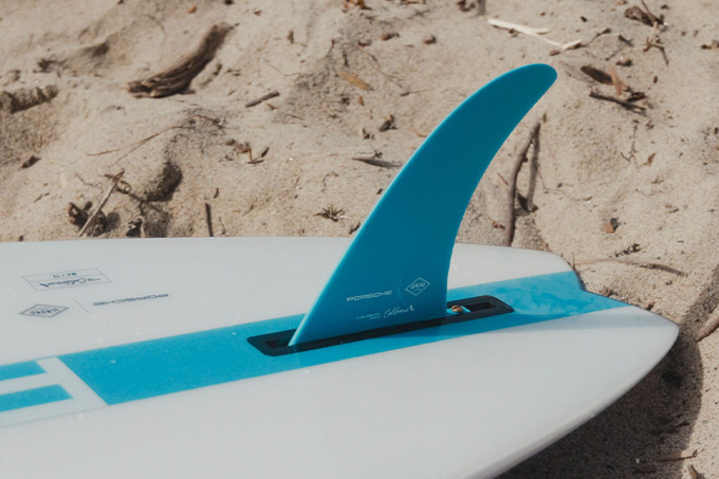 Porsche x Almond Surfboards 释放 2025 全新冲浪系列-有一UIIYII