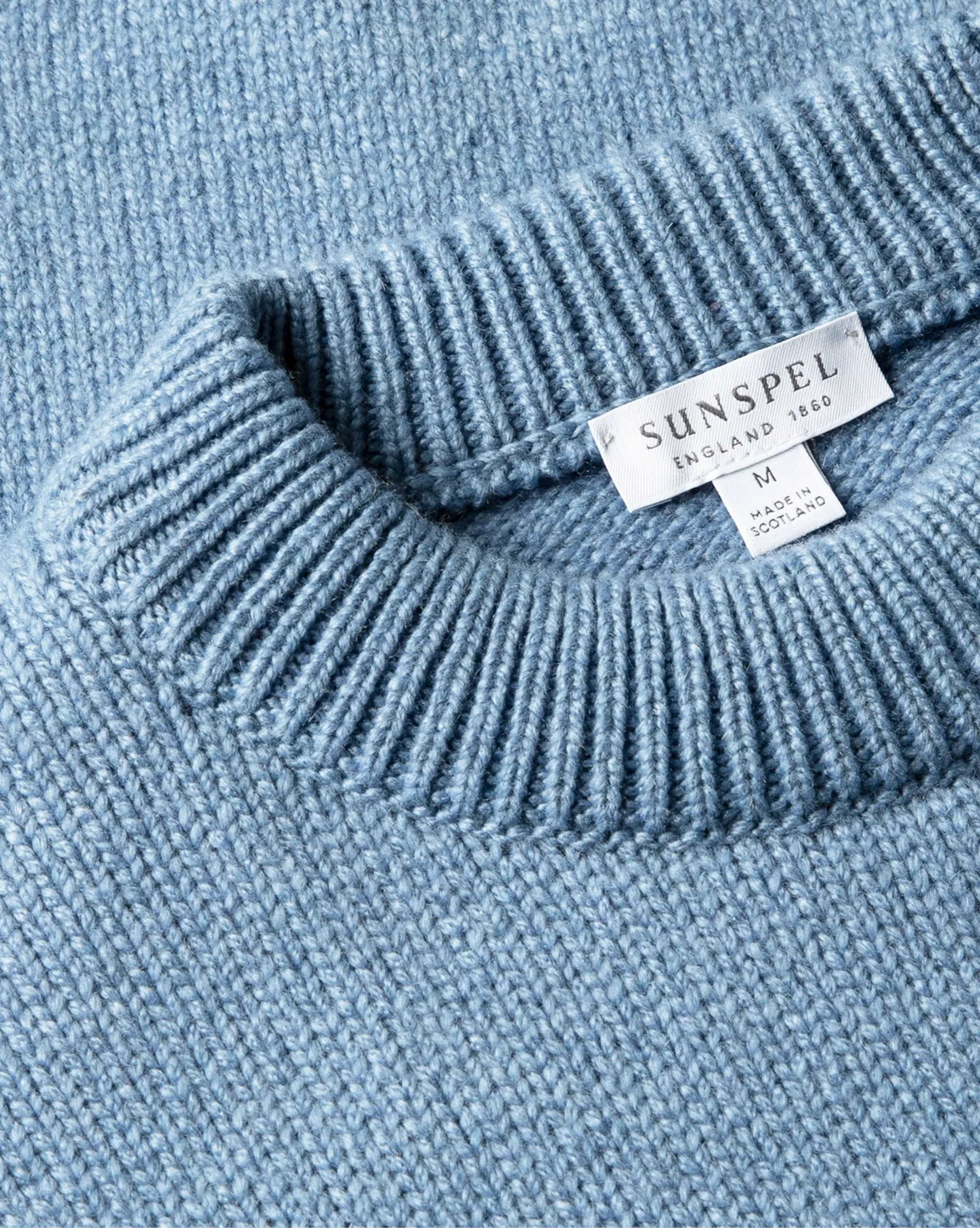 Sunspel 推出首款 Baby Cashmere 圆领毛衣:一件值得穿很多年的羊绒衫-有一UIIYII
